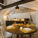 Luxury Apartment Lina - III